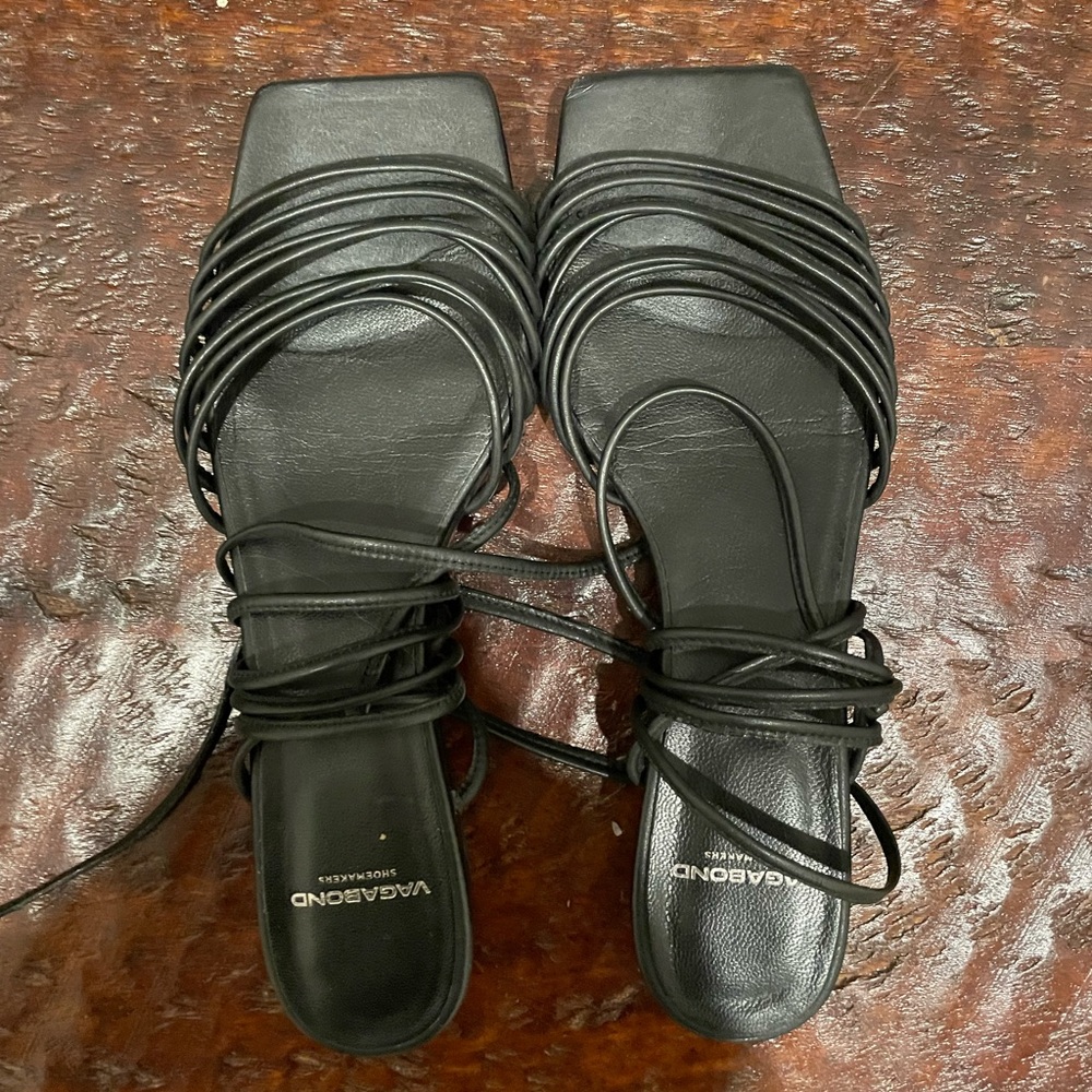 Vagabond lace up sandals